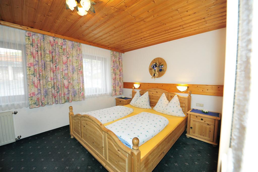 Pension Grafleiten Saalbach-Hinterglemm Pokoj fotografie